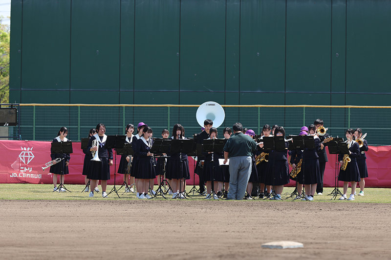 岐阜県立大垣商業高等学校　吹奏楽部の演奏