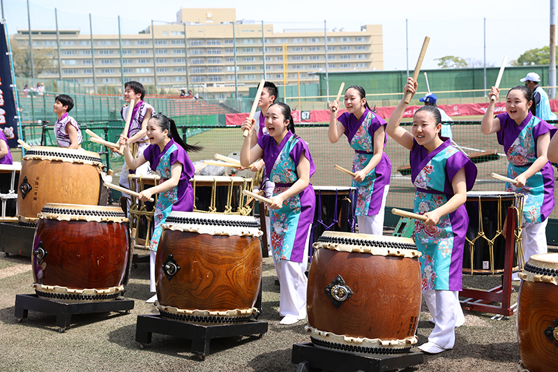 岐阜県立岐阜総合学園高等学校　太鼓部の演舞